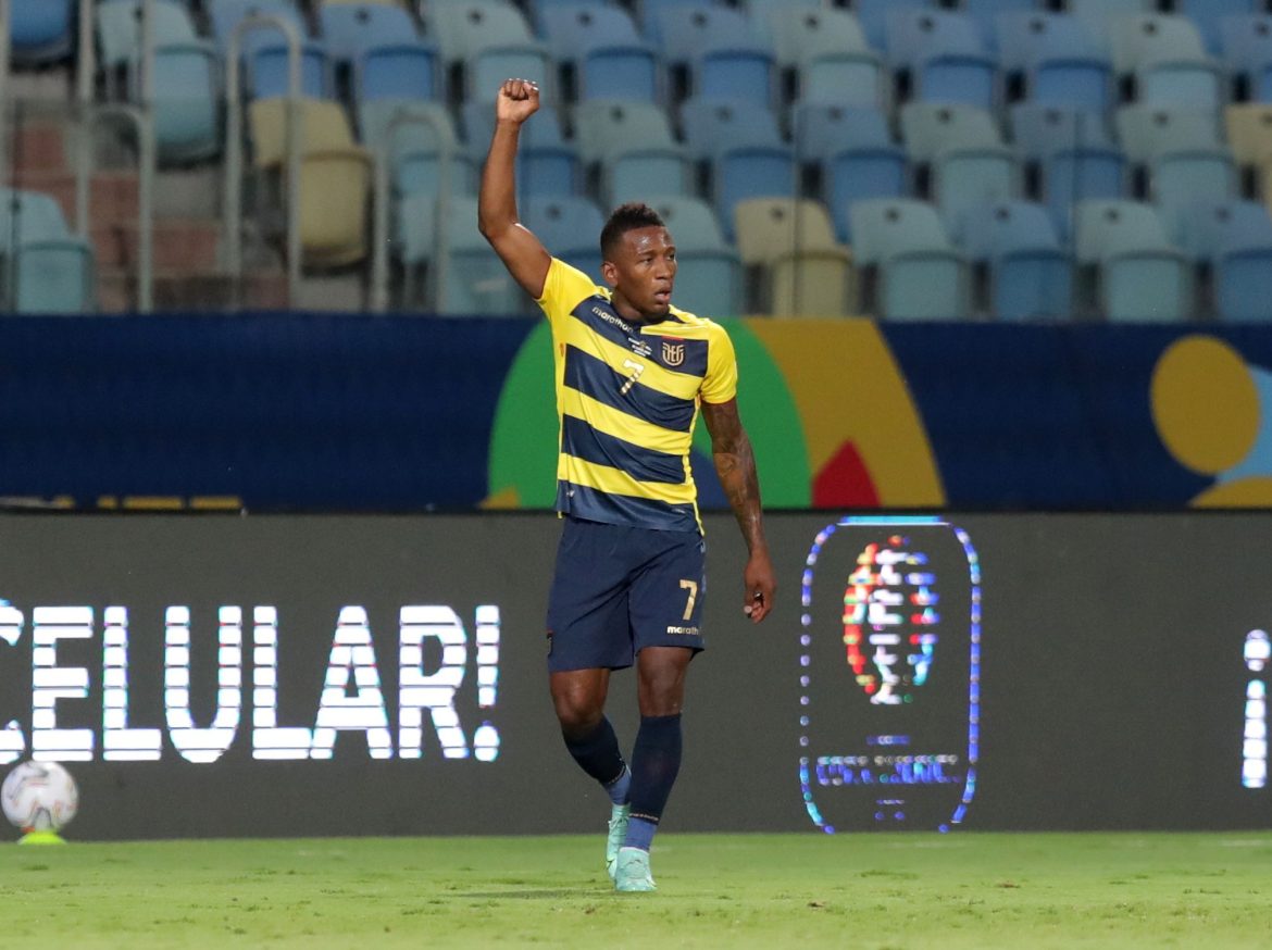 Spurs in contact with Estupinan’s agent