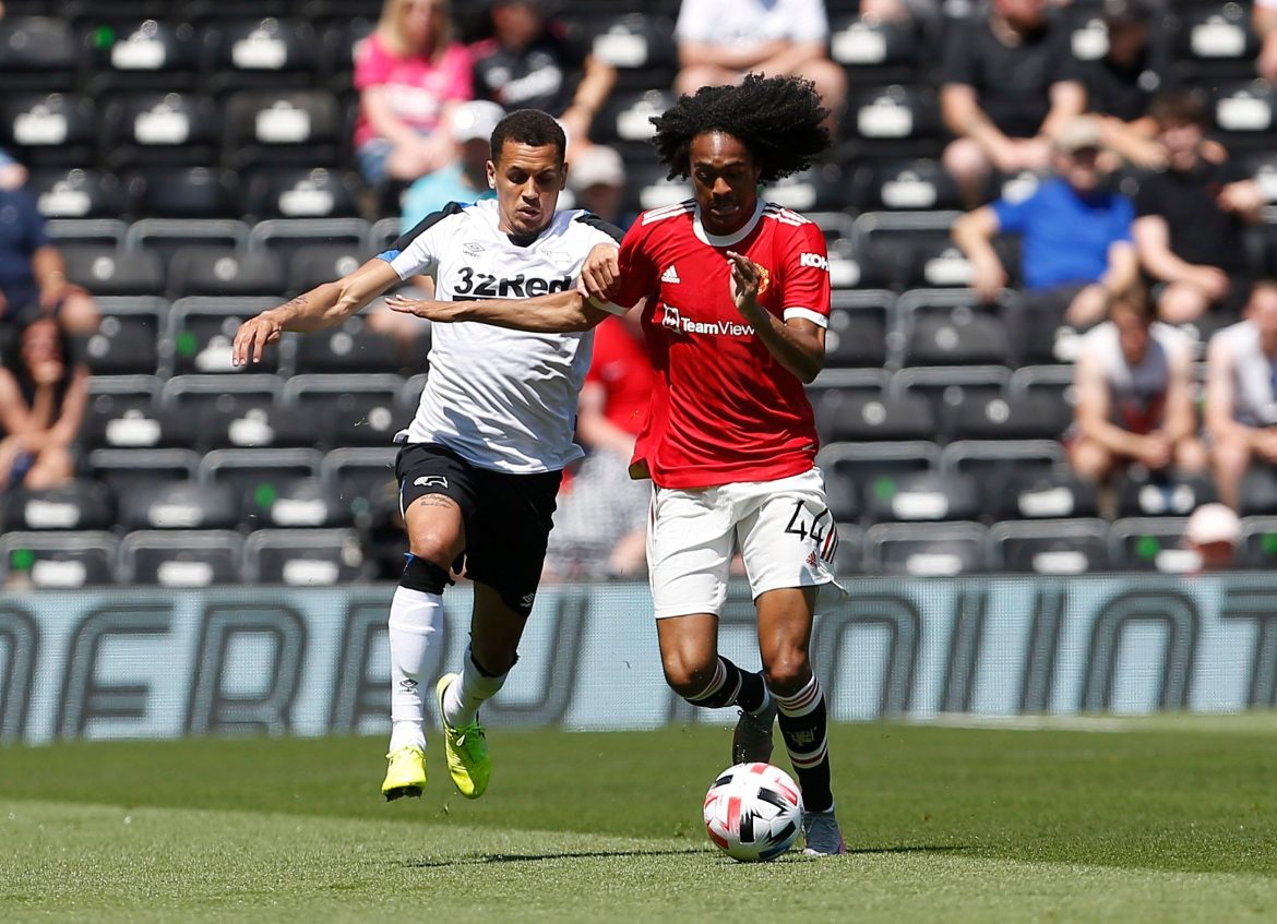 Derby County: Rams sign Ravel Morrison